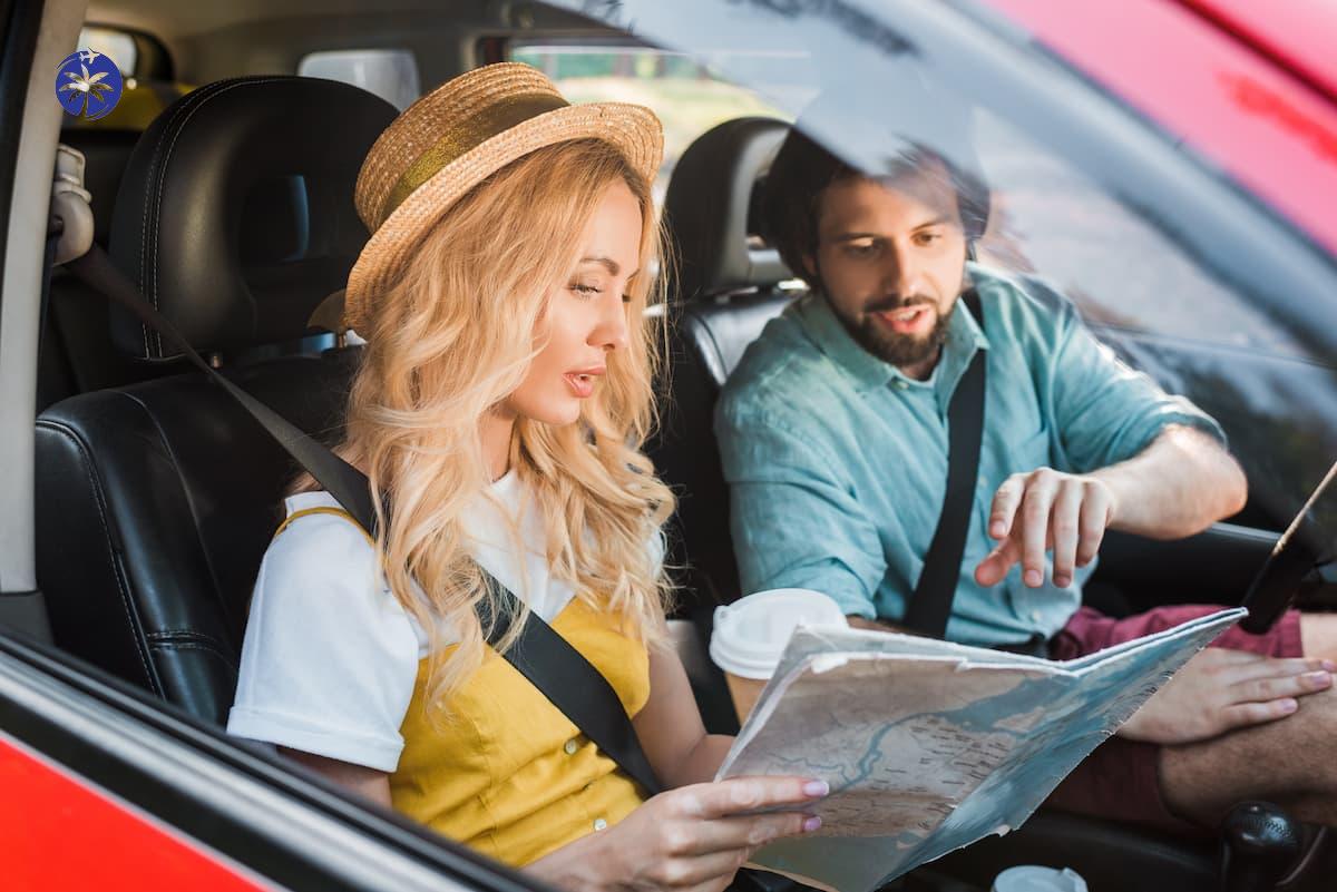 Imagem mostra casal viajando de carro de guarapari a bh