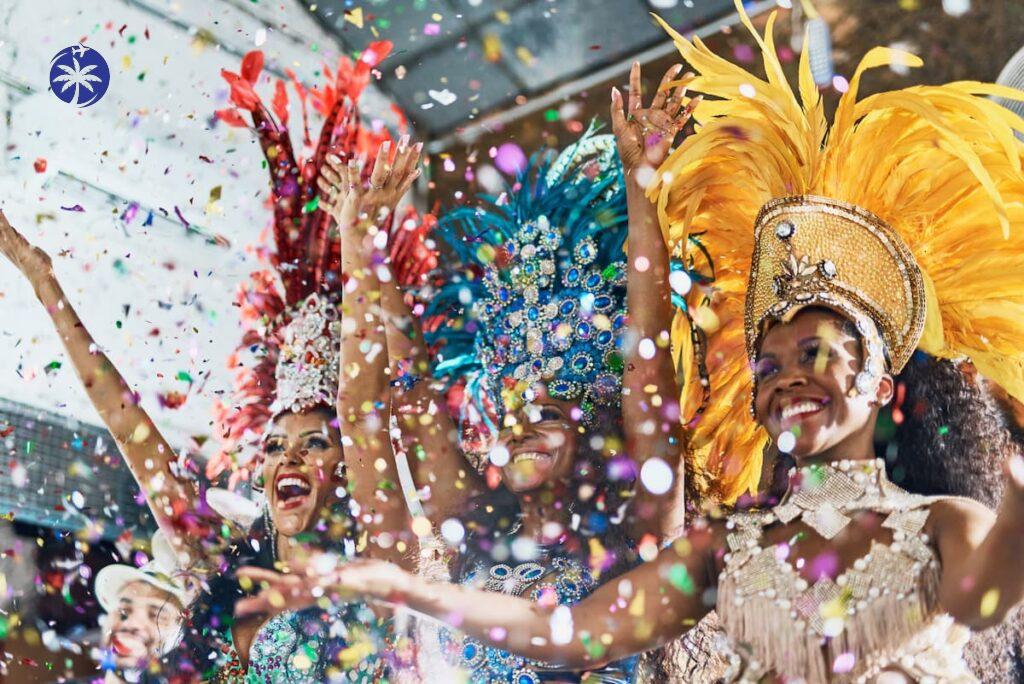 Imagem mostra a agitação do carnaval que acontece em fevereiro ou março em guarapari