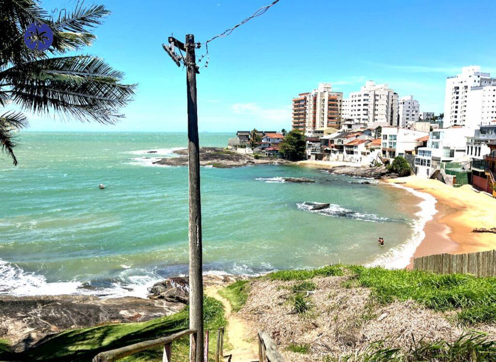 Imagem mostra mirante da Praia no Centro de Guarapari.
